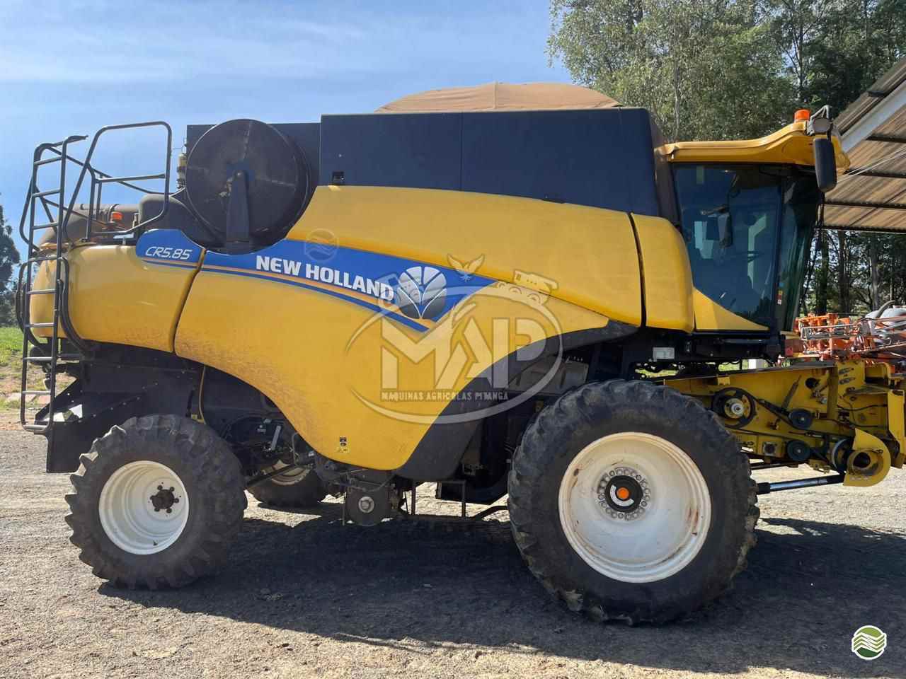 COLHEITADEIRA NEW HOLLAND CR 5.85 Máquinas Agrícolas Pitanga PITANGA PARANÁ PR